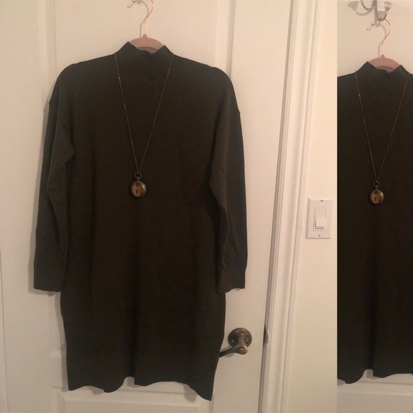 Banana Republic Long Sweater - Picture 1 of 1